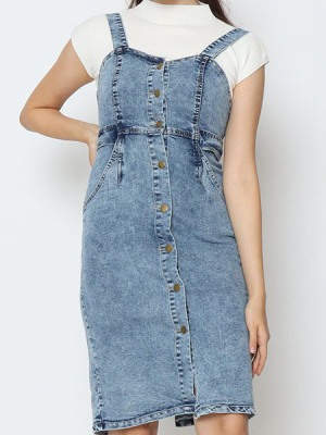 Cottage Core Hearth Neckline Denim Dress