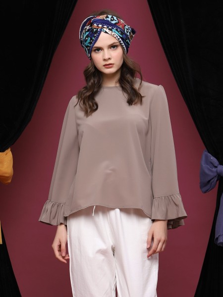 Ruffled-Long Sleeve Top