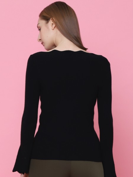 Bell Long Sleeves Boat Neck Top