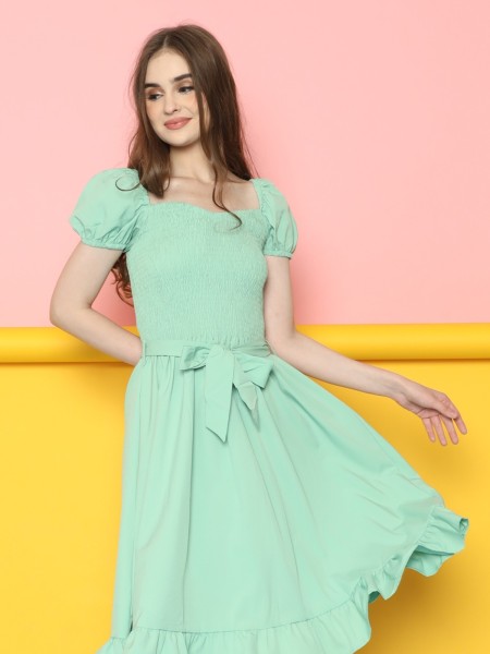 Smocked Puff Slevees Dress